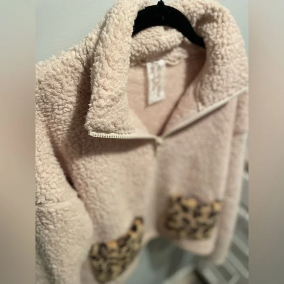 Sadie & Sage Sherpa pullover - Picture 10 of 14